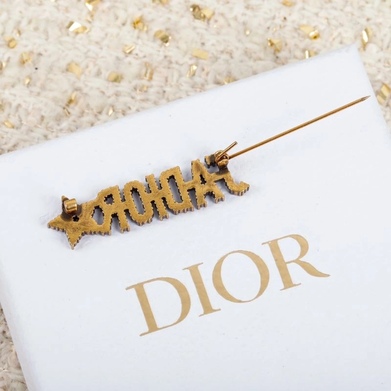 Modern Christian Dxxr Brooches 295440