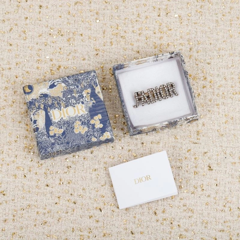 Compact Christian Dxxr Brooches 295455