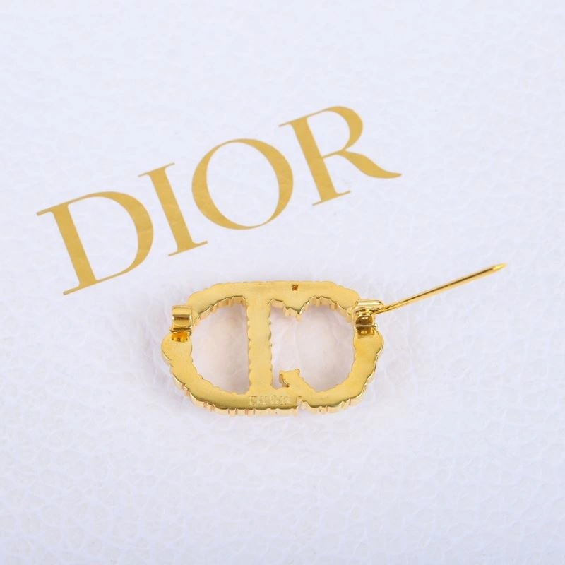 Christian Dxxr Brooches DailyWear 295444