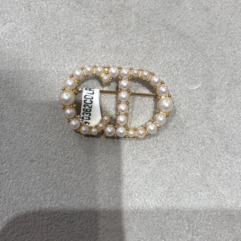 Christian Dxxr Brooches DailyWear 295444