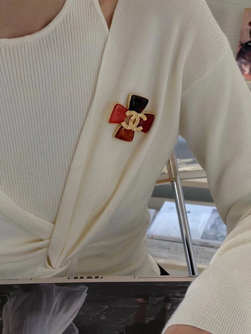 Fashionable Chxnxl Brooches 292107
