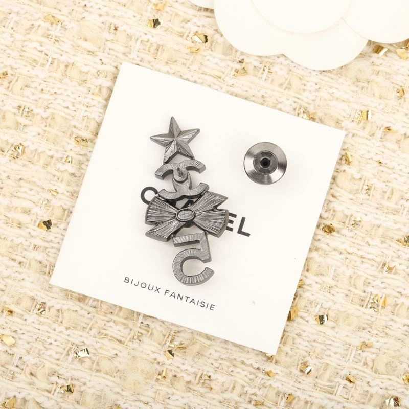 Chxnxl Brooches Timeless 292085
