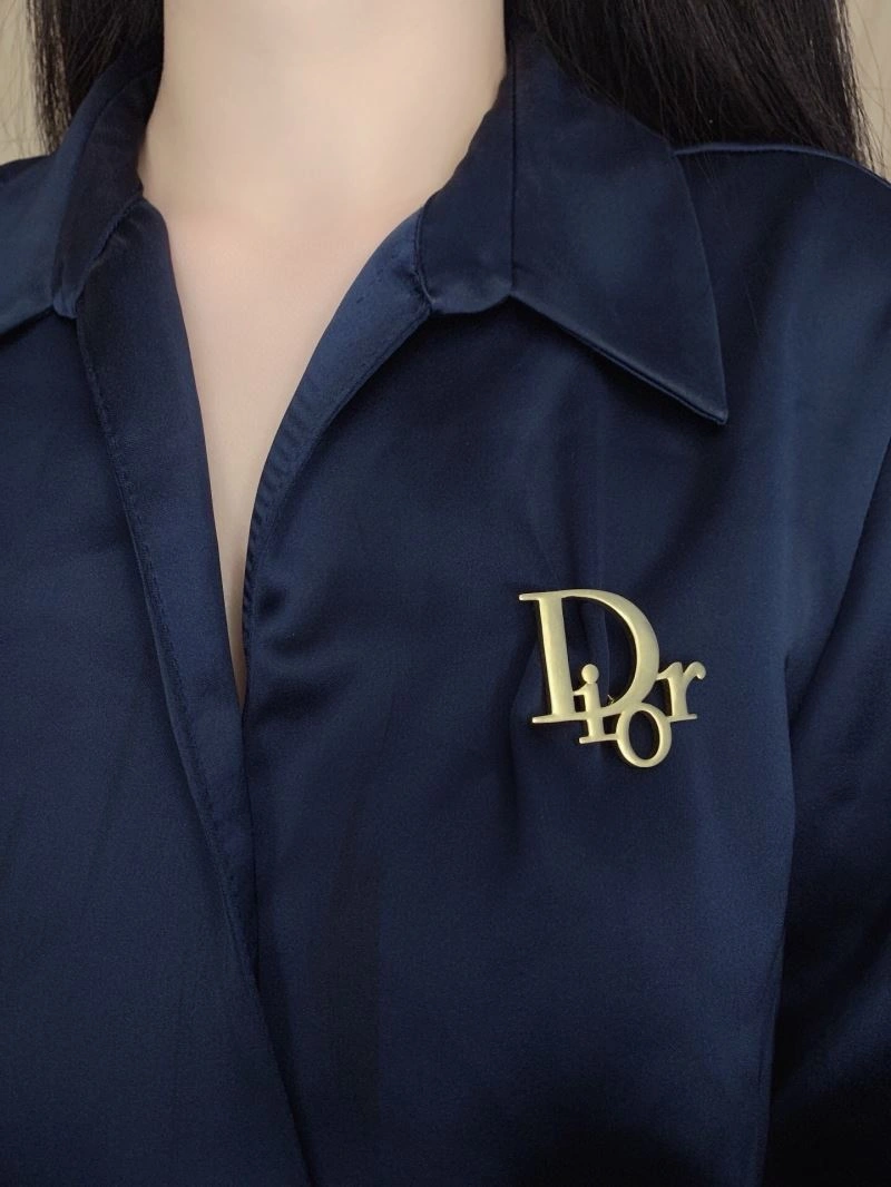 Refined Christian Dxxr Brooches 295443