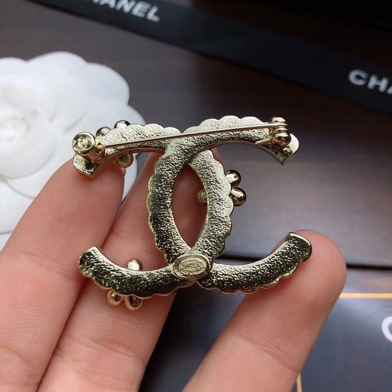 Chxnxl Brooches Vibrant 292097