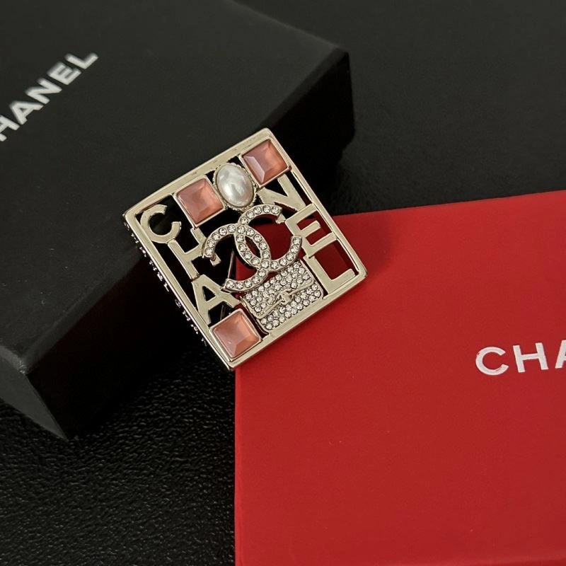 Chxnxl Brooches Cozy 292100