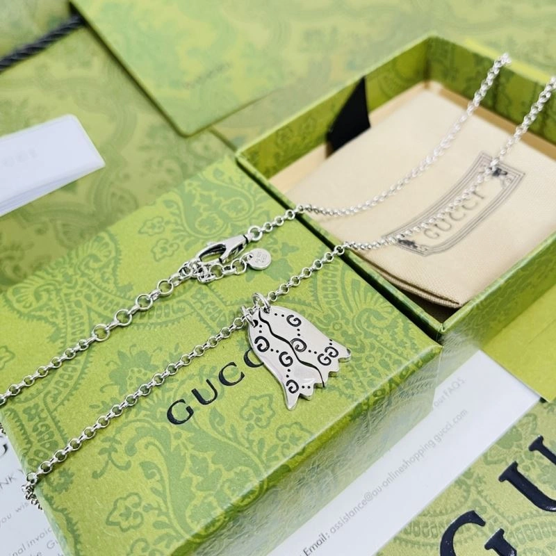Compact Gxccx Necklaces 305937
