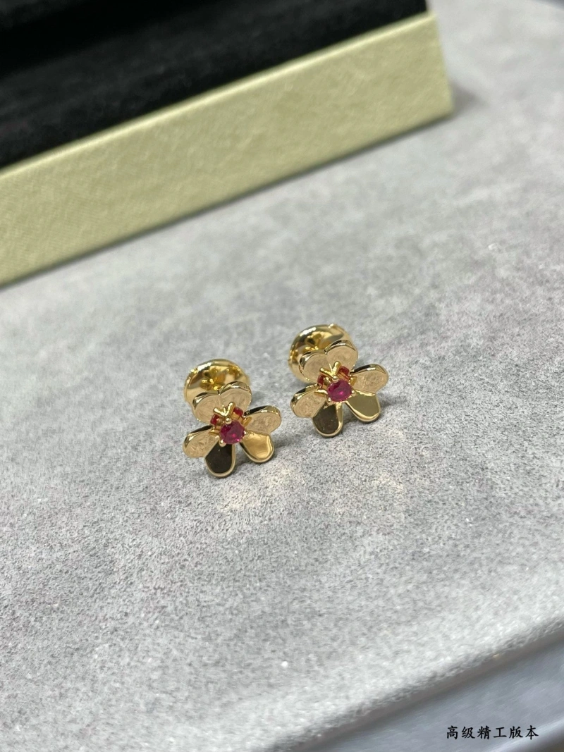 Vcx Earrings Practical 316039
