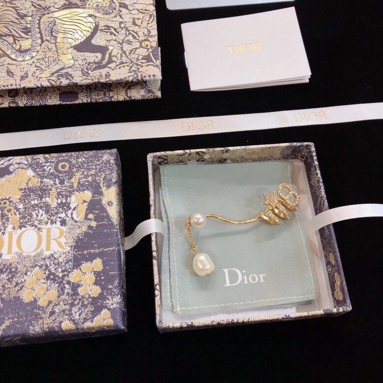 UrbanStyle Christian Dxxr Earrings 294978