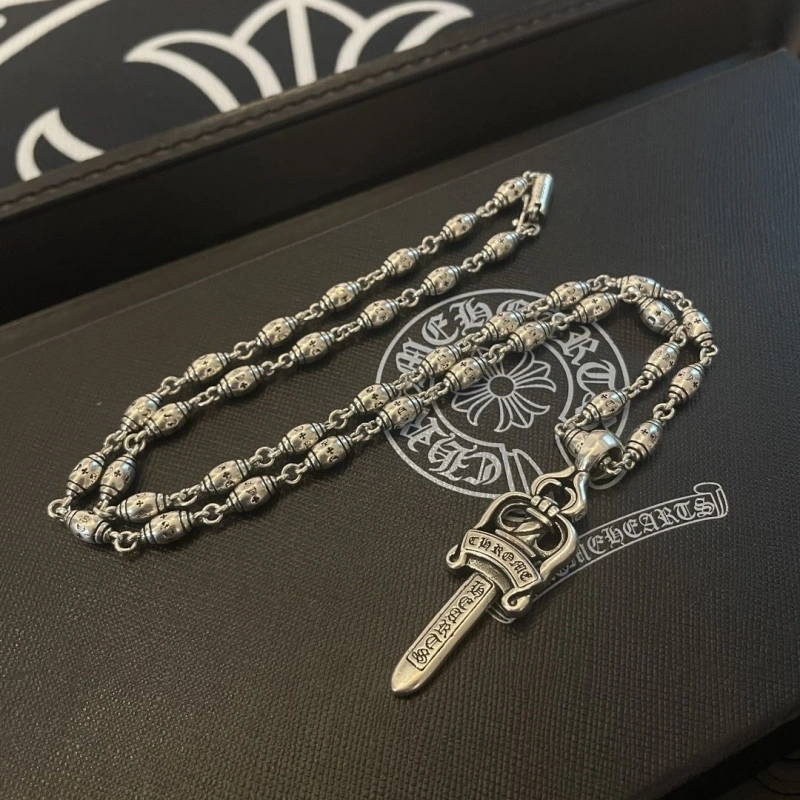Vibrant Chrxmx Hxxrts Necklaces 299914