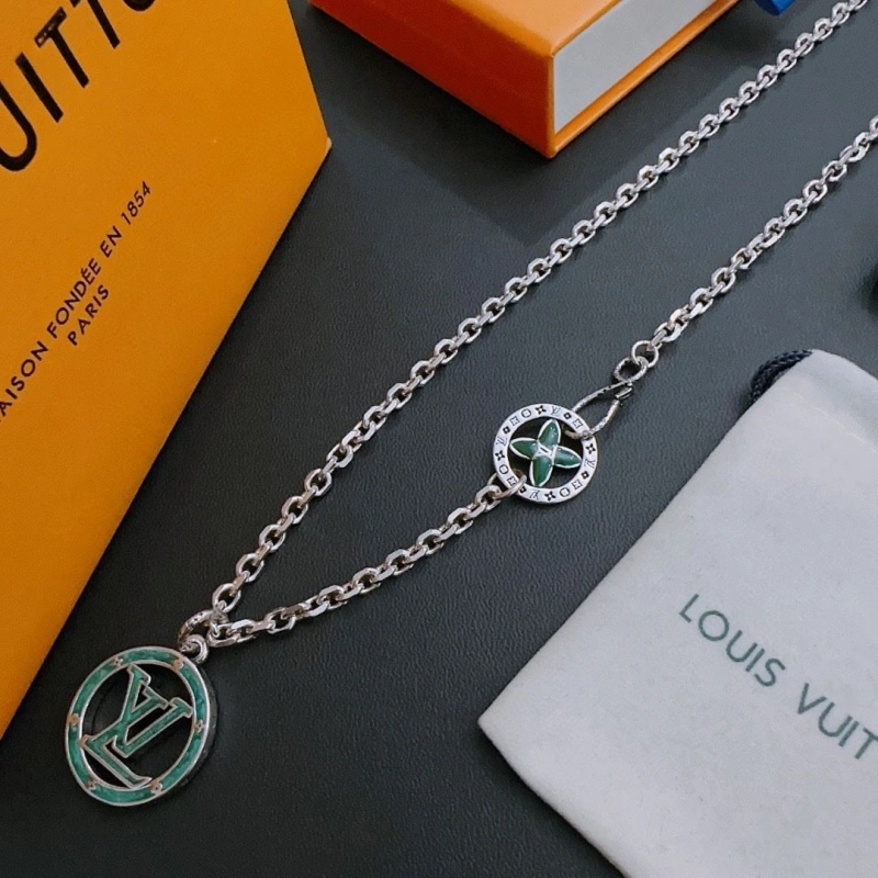 Versatile LX Necklaces 310964