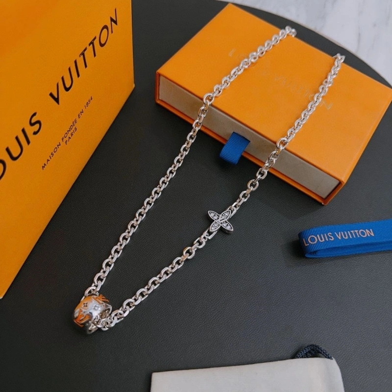 Compact LX Necklaces 310945