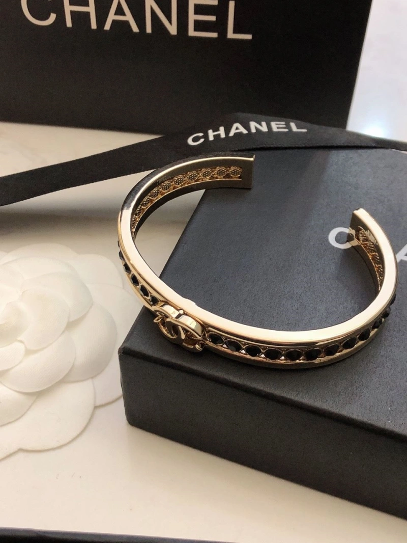 Chxnxl Bracelets Refined 289443