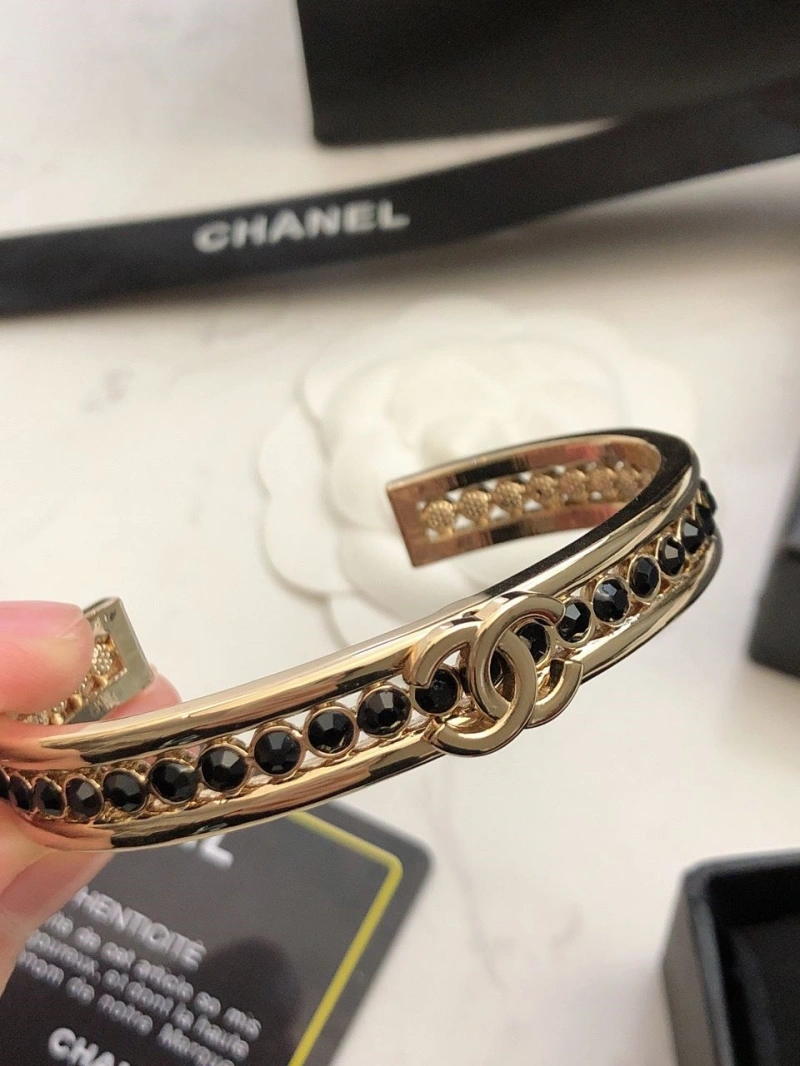 Chxnxl Bracelets Refined 289443