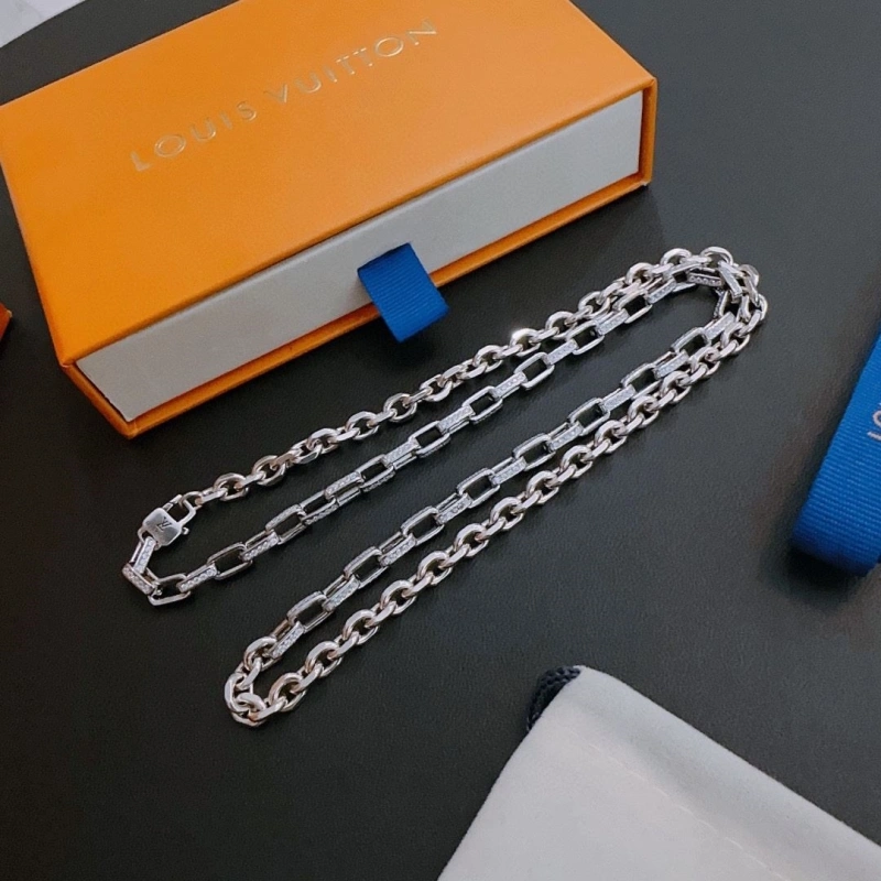 Functional LX Necklaces 310948
