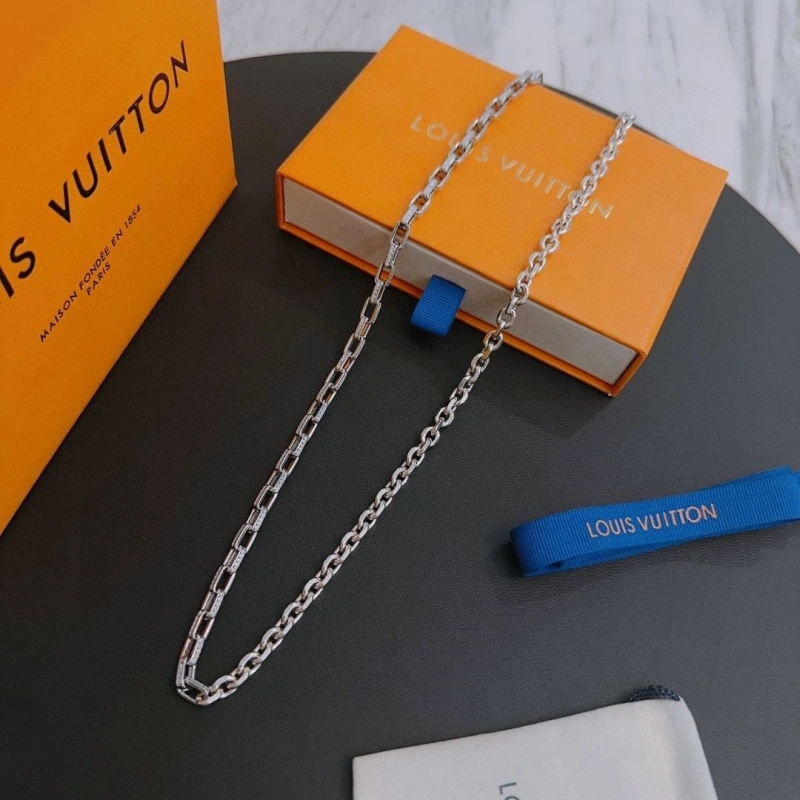 Functional LX Necklaces 310948