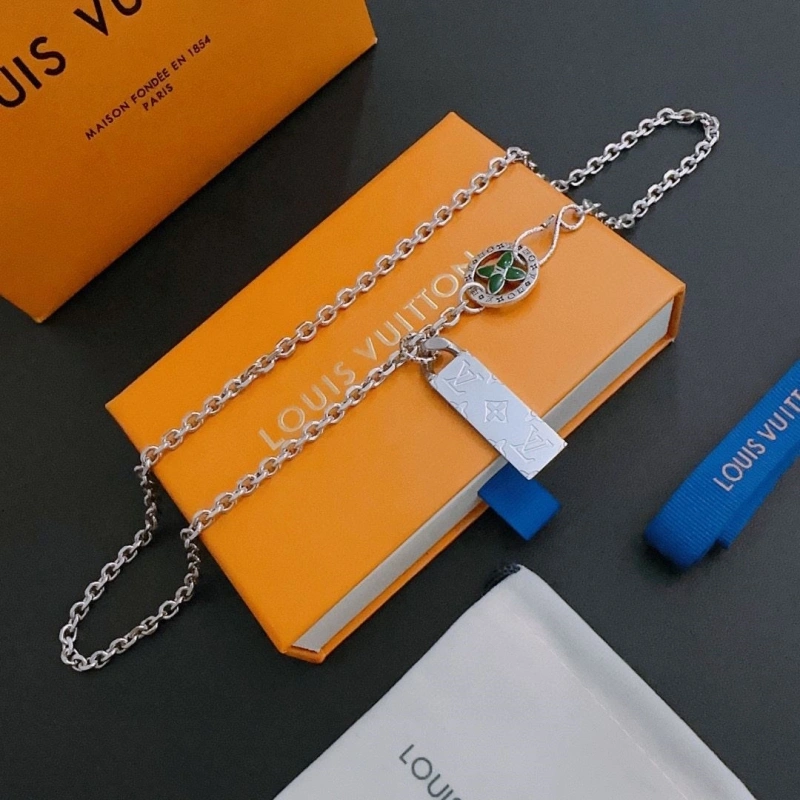 WellDesigned LX Necklaces 310938