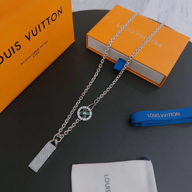 WellDesigned LX Necklaces 310938