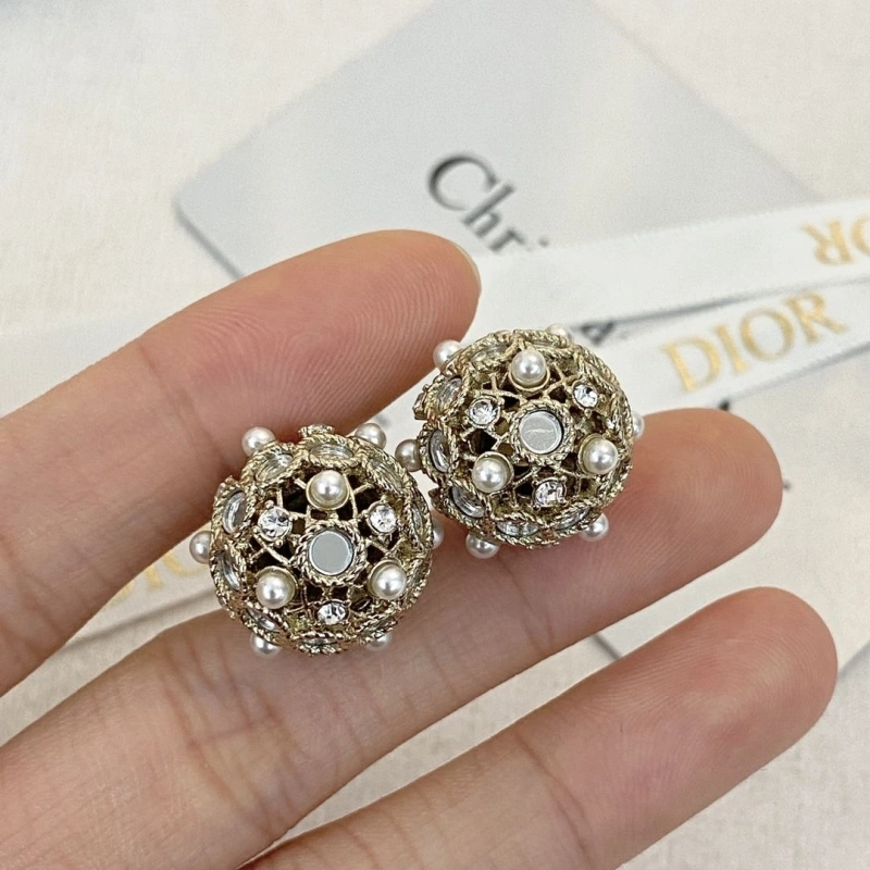 Christian Dxxr Earrings Sophisticated 294977