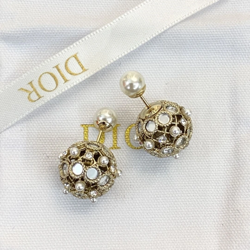 Christian Dxxr Earrings Sophisticated 294977