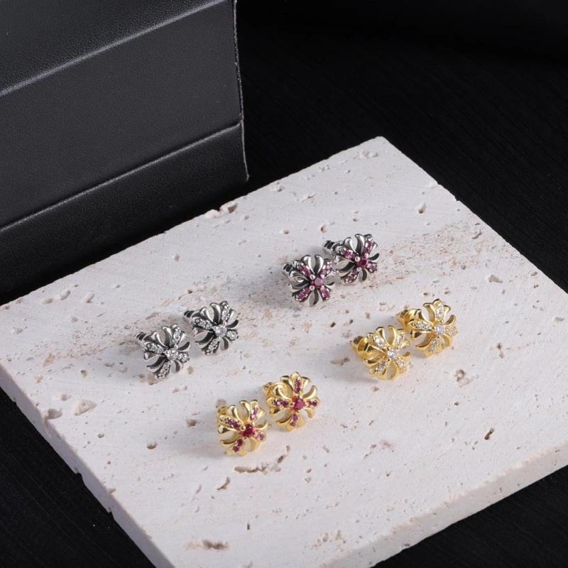 Timeless Chrxmx Hxxrts Earrings 299939