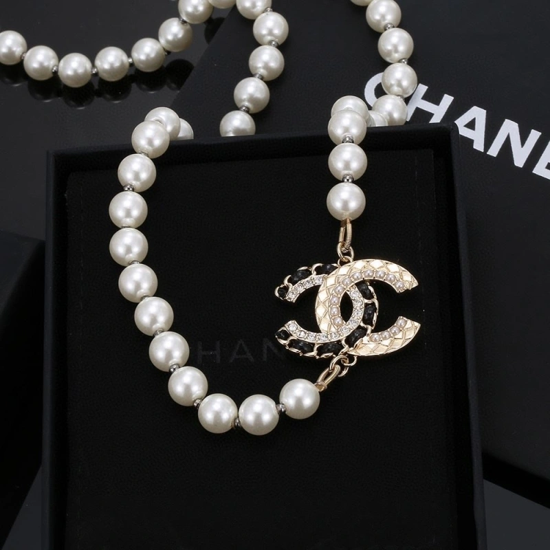 Affordable Chxnxl Necklaces 288334
