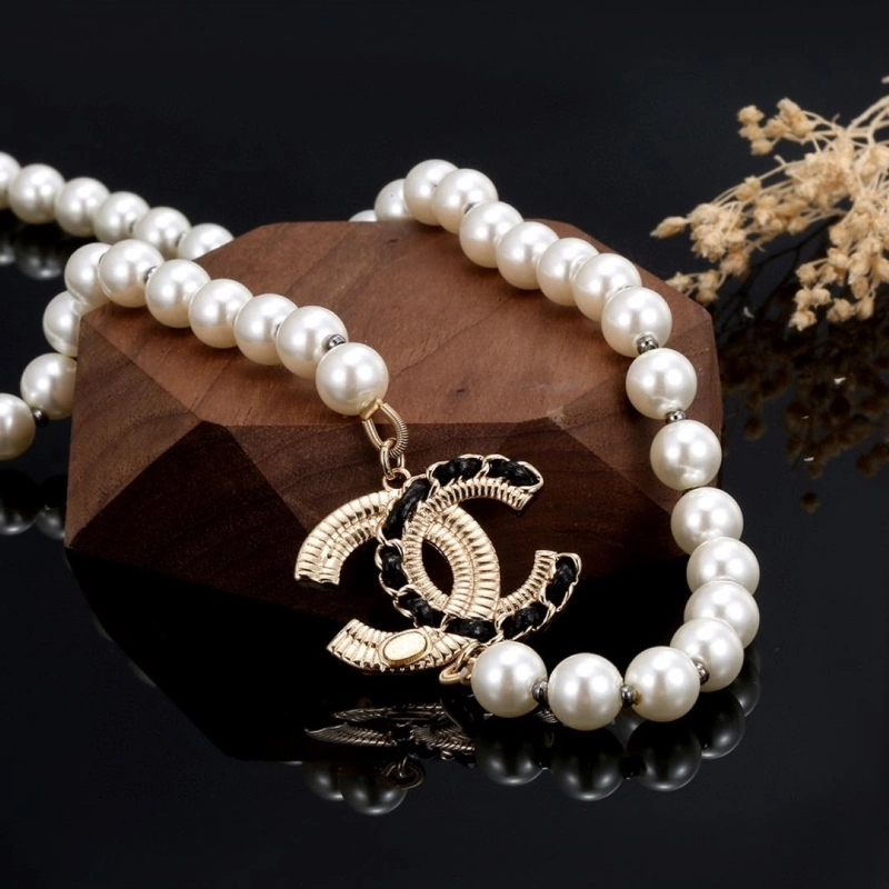 Affordable Chxnxl Necklaces 288334