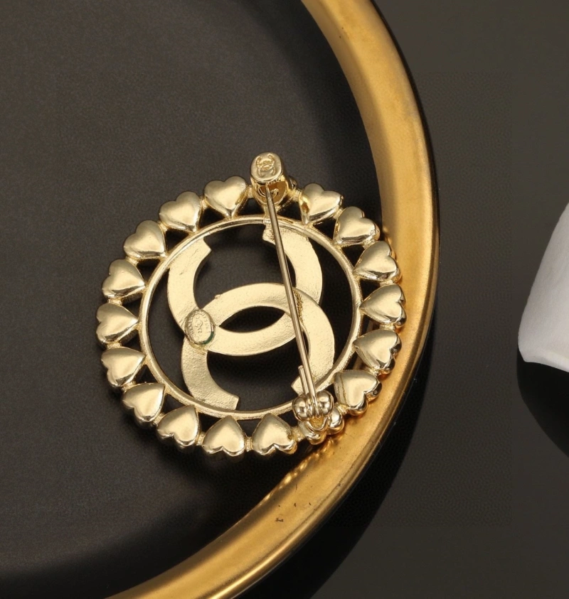 Chxnxl Brooches Sleek 289344