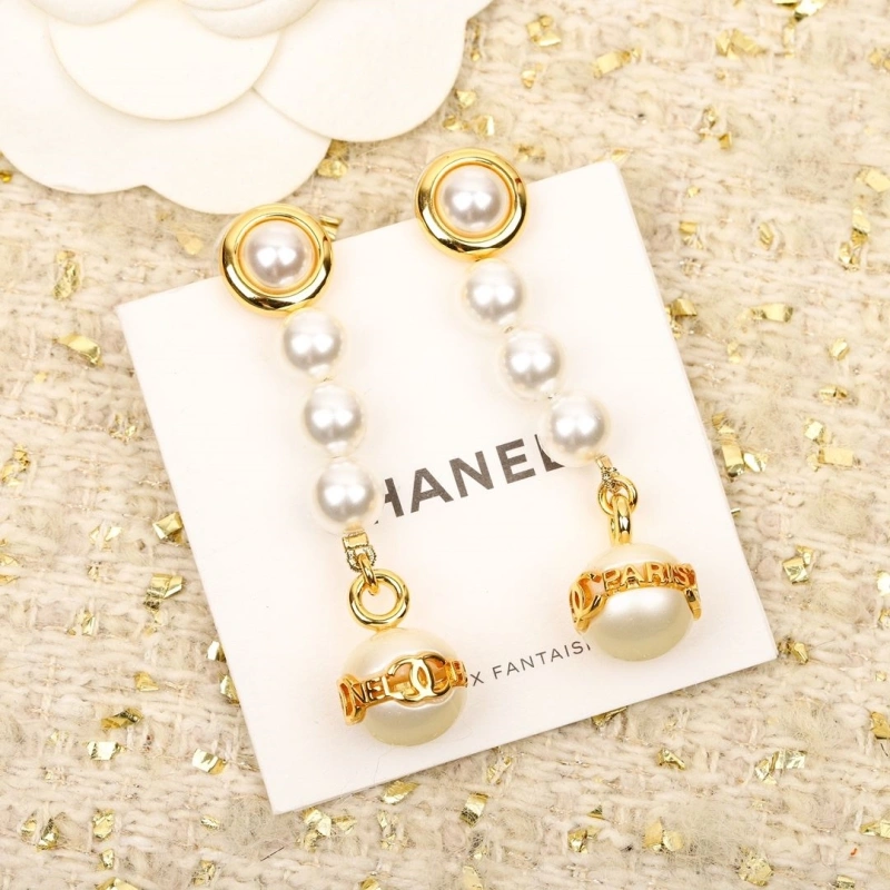 Comfortable Chxnxl Earrings 289179