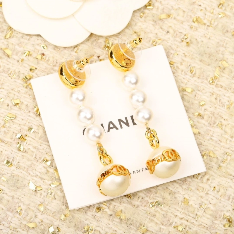 Comfortable Chxnxl Earrings 289179