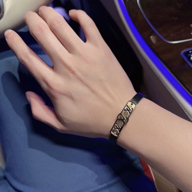 Affordable LX Bracelets 311237