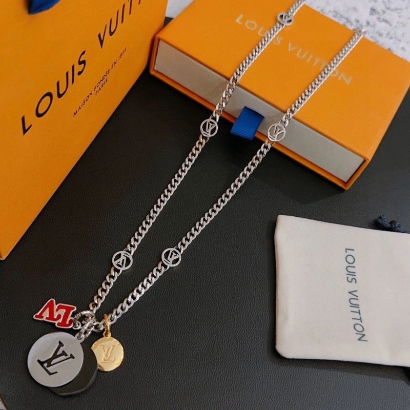 Affordable LX Necklaces 310937