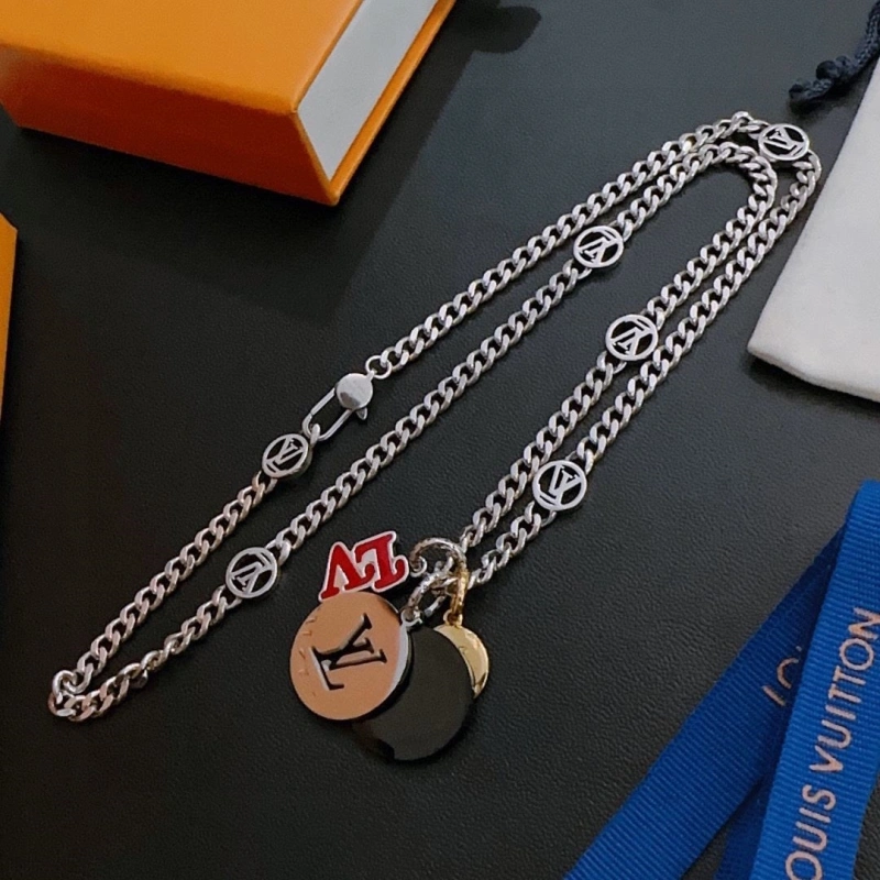 Affordable LX Necklaces 310937
