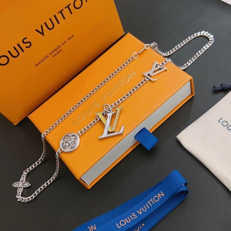 Minimalist LX Necklaces 310929
