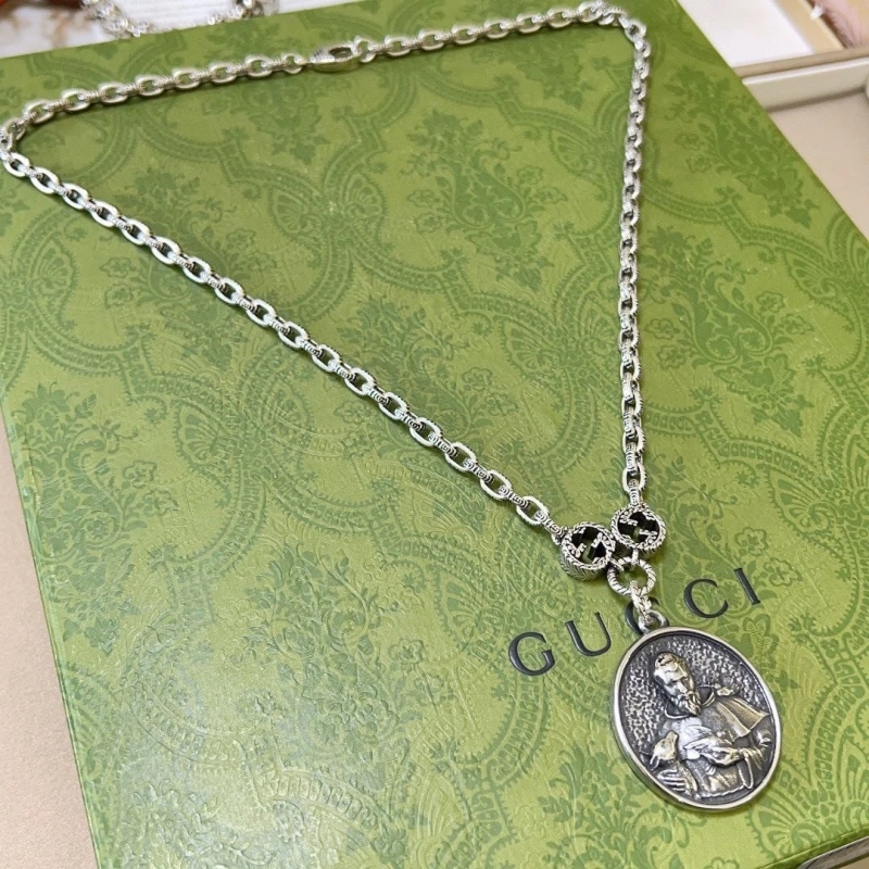 Versatile Gxccx Necklaces 305295
