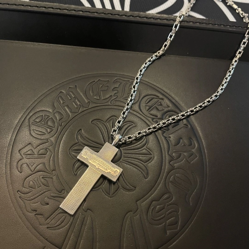 GoodFit Chrxmx Hxxrts Necklaces 299905