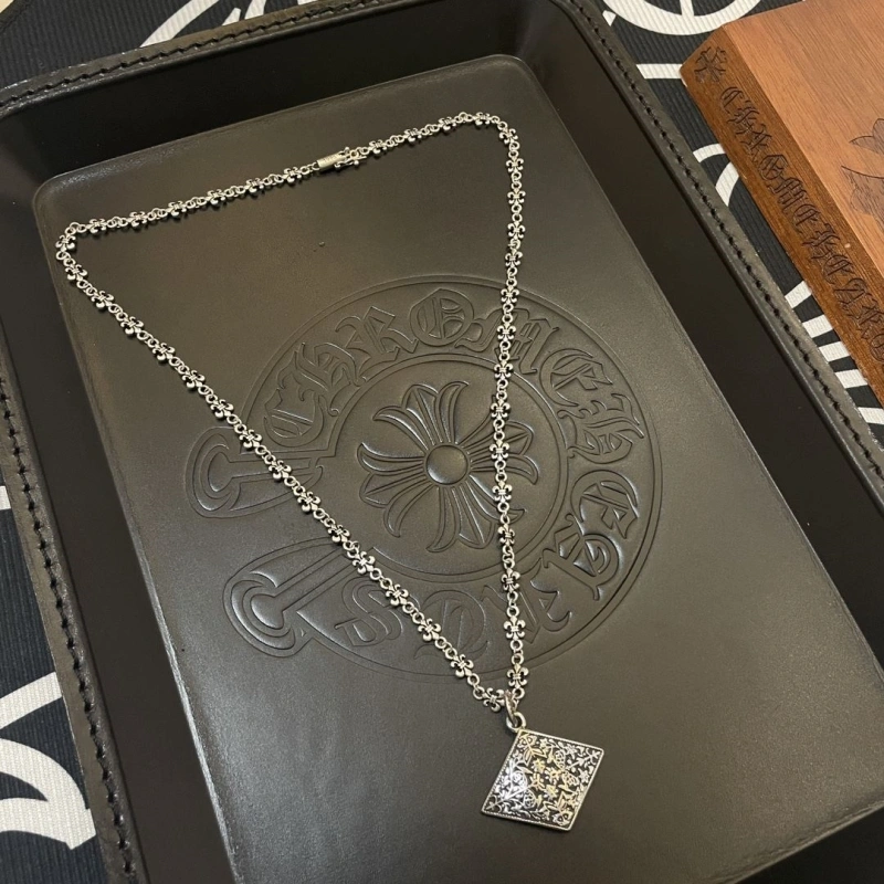 Chrxmx Hxxrts Necklaces Bright 299912