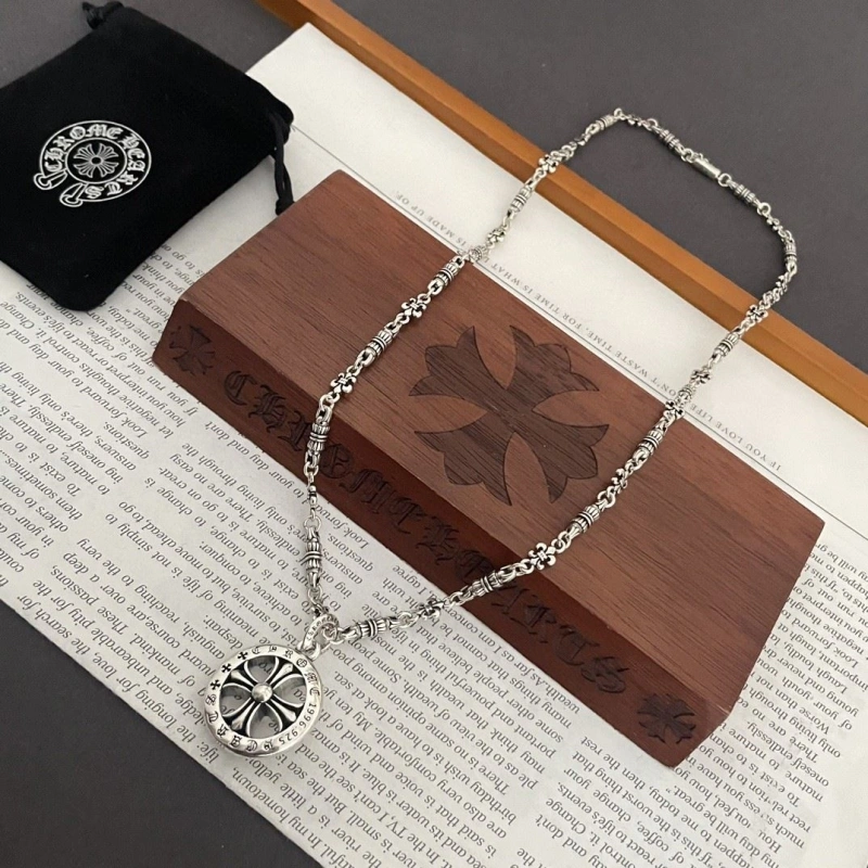 Chrxmx Hxxrts Necklaces Stylish 299891