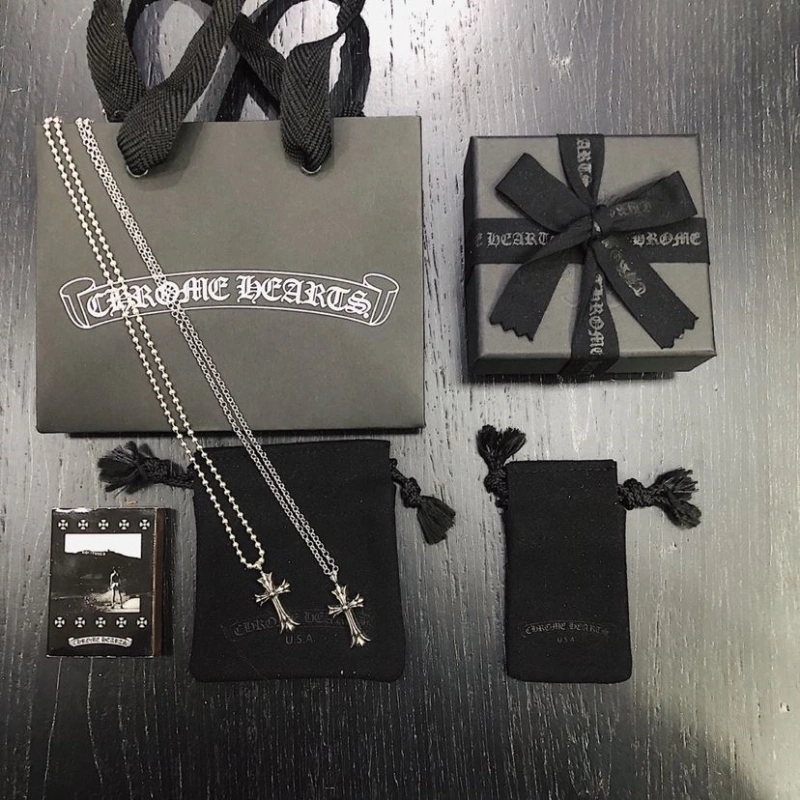 Chrxmx Hxxrts Necklaces Functional 299884