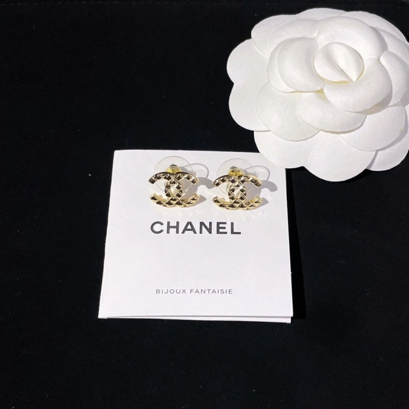 Minimalist Chxnxl Earrings 289160