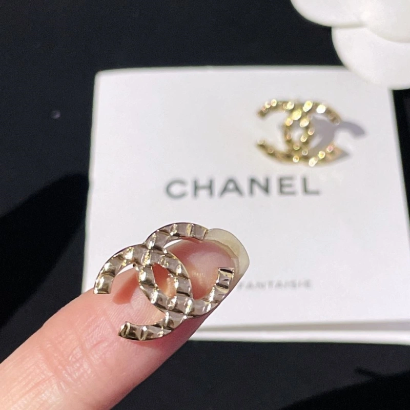 Minimalist Chxnxl Earrings 289160