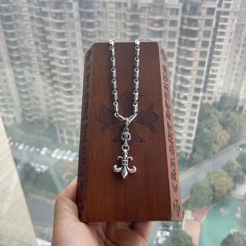 Chrxmx Hxxrts Necklaces Sophisticated 299875