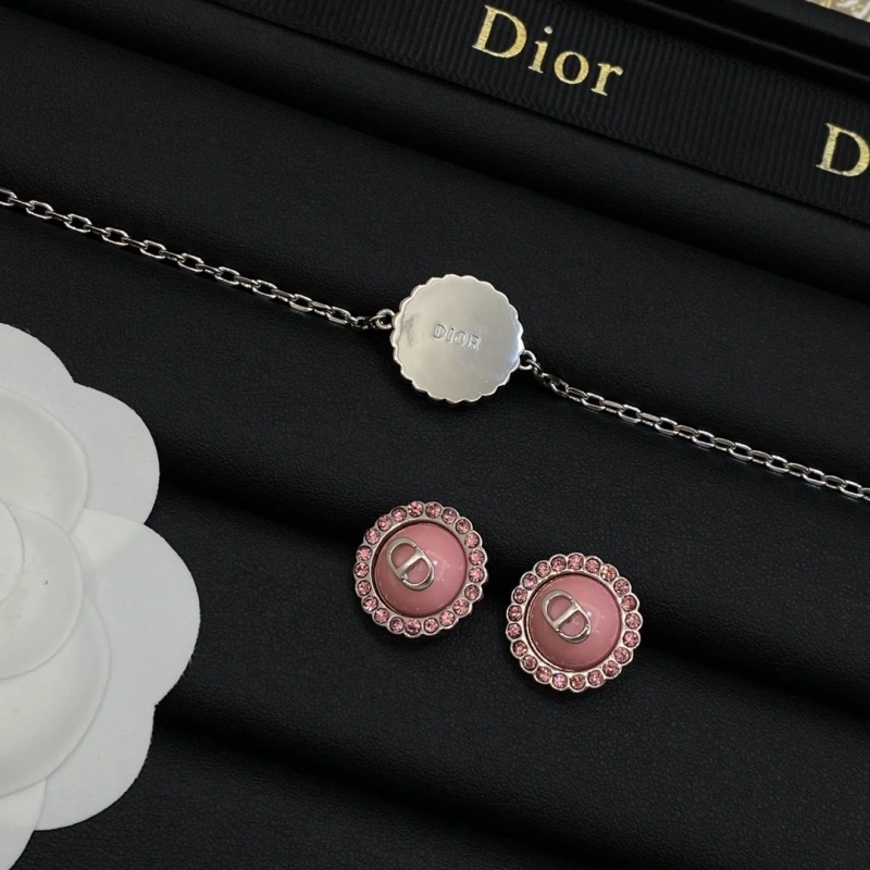 Christian Dxxr Earrings Trendsetting 294973