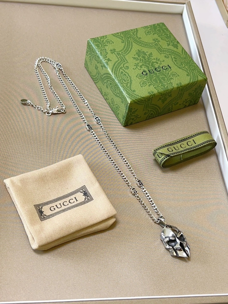 Stylish Gxccx Necklaces 305289
