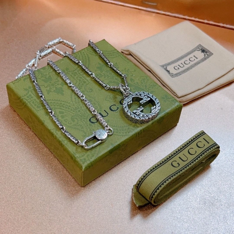 Stylish Gxccx Necklaces 305290