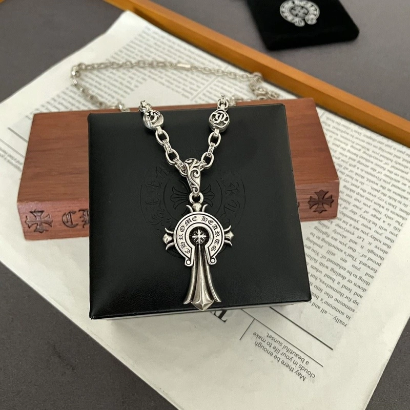 NewStyle Chrxmx Hxxrts Necklaces 299869