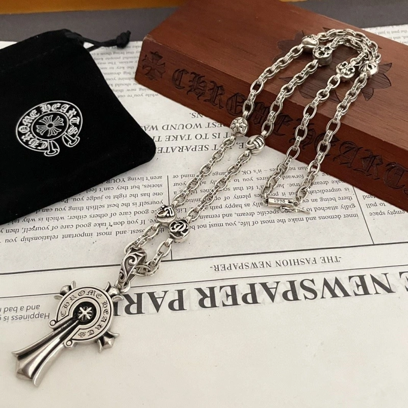 NewStyle Chrxmx Hxxrts Necklaces 299869