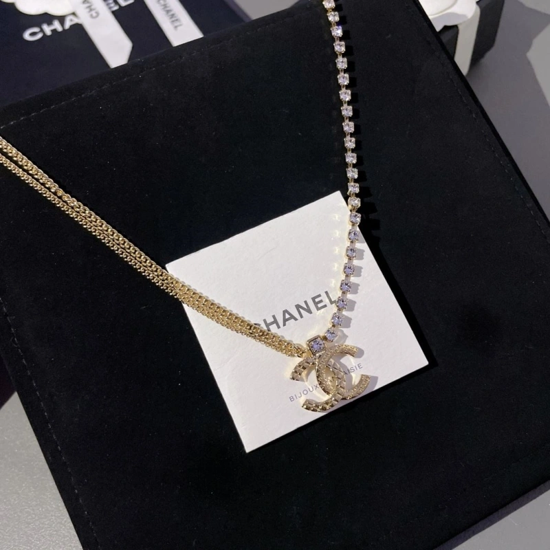 Elegant Chxnxl Necklaces 288319