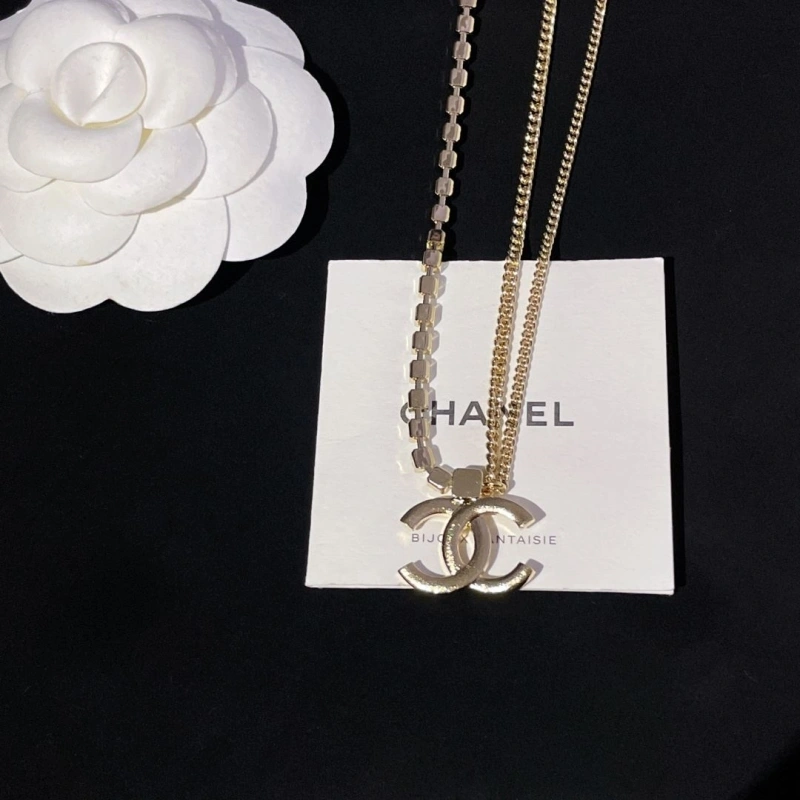 Elegant Chxnxl Necklaces 288319