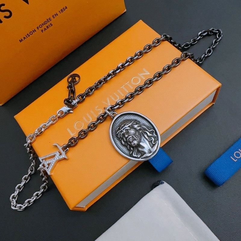 Resilient LX Necklaces 310909
