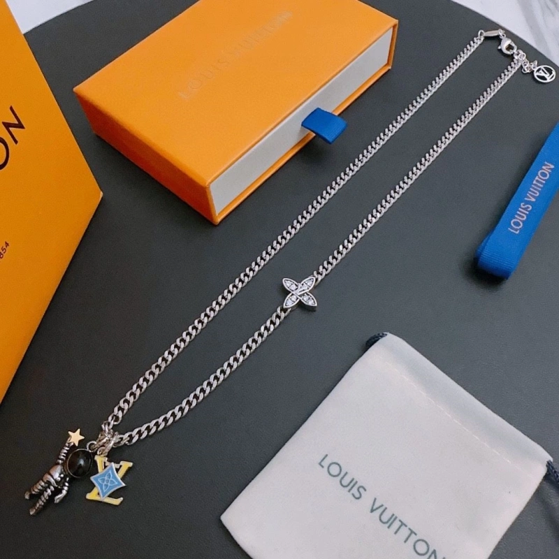 DailyWear LX Necklaces 310915